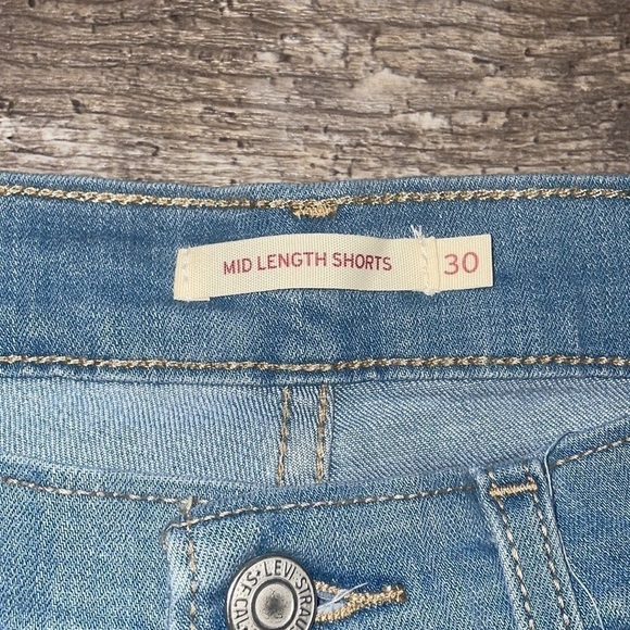 Levi’s 30 - Picture 3 of 6